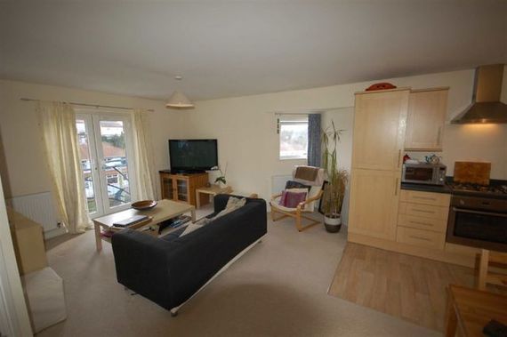 2 bedroom Property t...